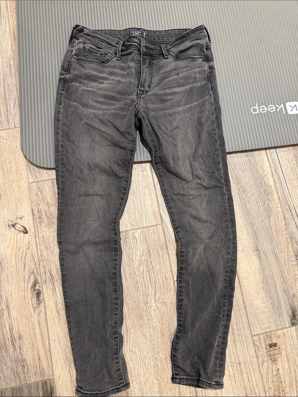 Abercrombie & Fitch Harper Super Skinny Jeans in Black Wash